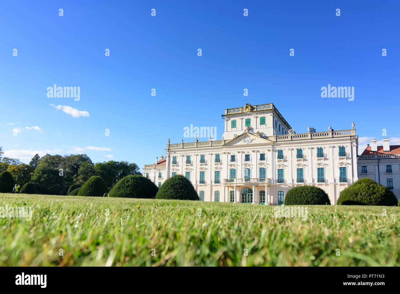 Fertöd: Schloss Esterhazy Esterhaza (palazzo), parkside, park di Neusiedler See (lago di Neusiedl), Győr-Moson-Sopron, Ungheria Foto Stock