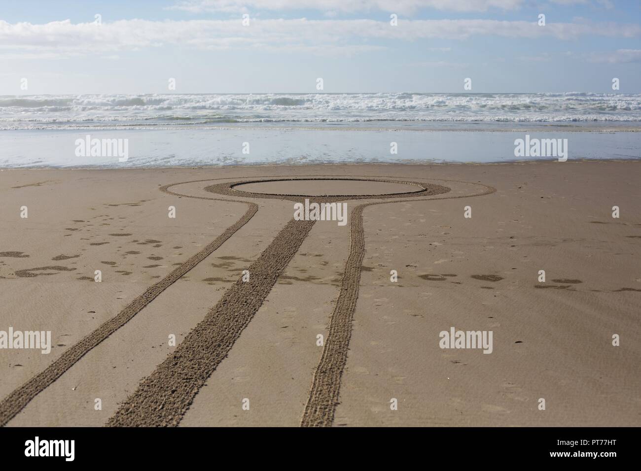 Dettaglio di un grande labirinto di sabbia creato da Denny Dyke, a Heceta Beach in Firenze, Oregon, Stati Uniti d'America. Foto Stock