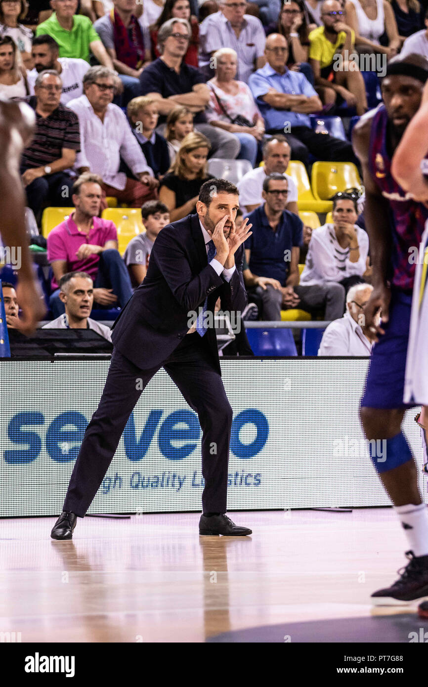 Ibon Navarro, Head Coach della Morabanc Andorra in azioni durante la Liga Endesa match tra FC Barcelona e Lassa Morabanc Andorra su ottobre 07, 2018 a Palau Blaugrana, Barcellona, Spagna. Il 7 ottobre, 2018. Credit: AFP7/ZUMA filo/Alamy Live News Foto Stock