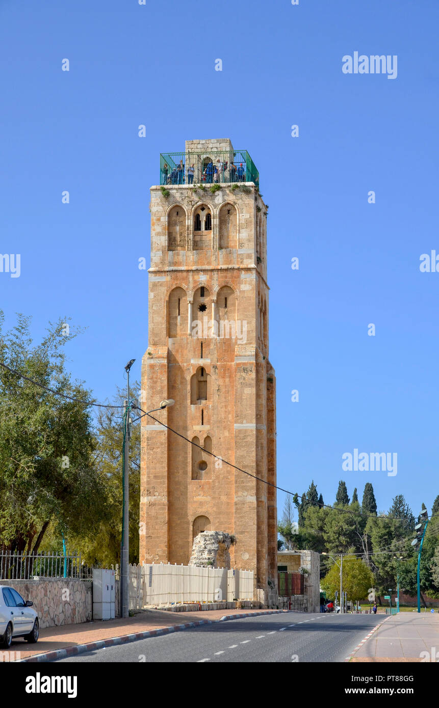 Israele Ramla, la Moschea Bianca (VIII secolo CE) quest'ultimo aggiunto (XIII secolo) torre bianca Foto Stock