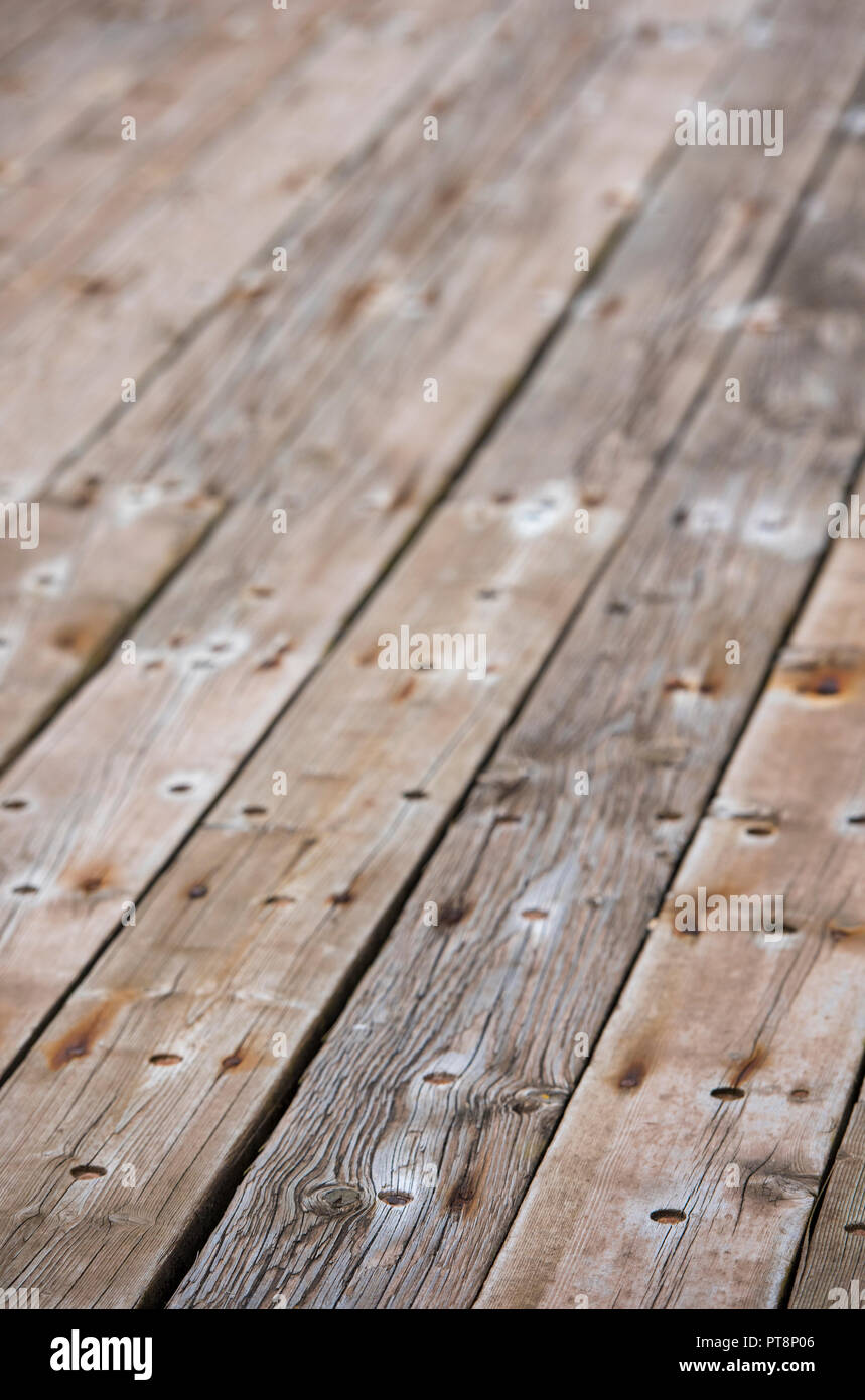 Assi di legno o tavole in diagonale o linee Foto stock - Alamy