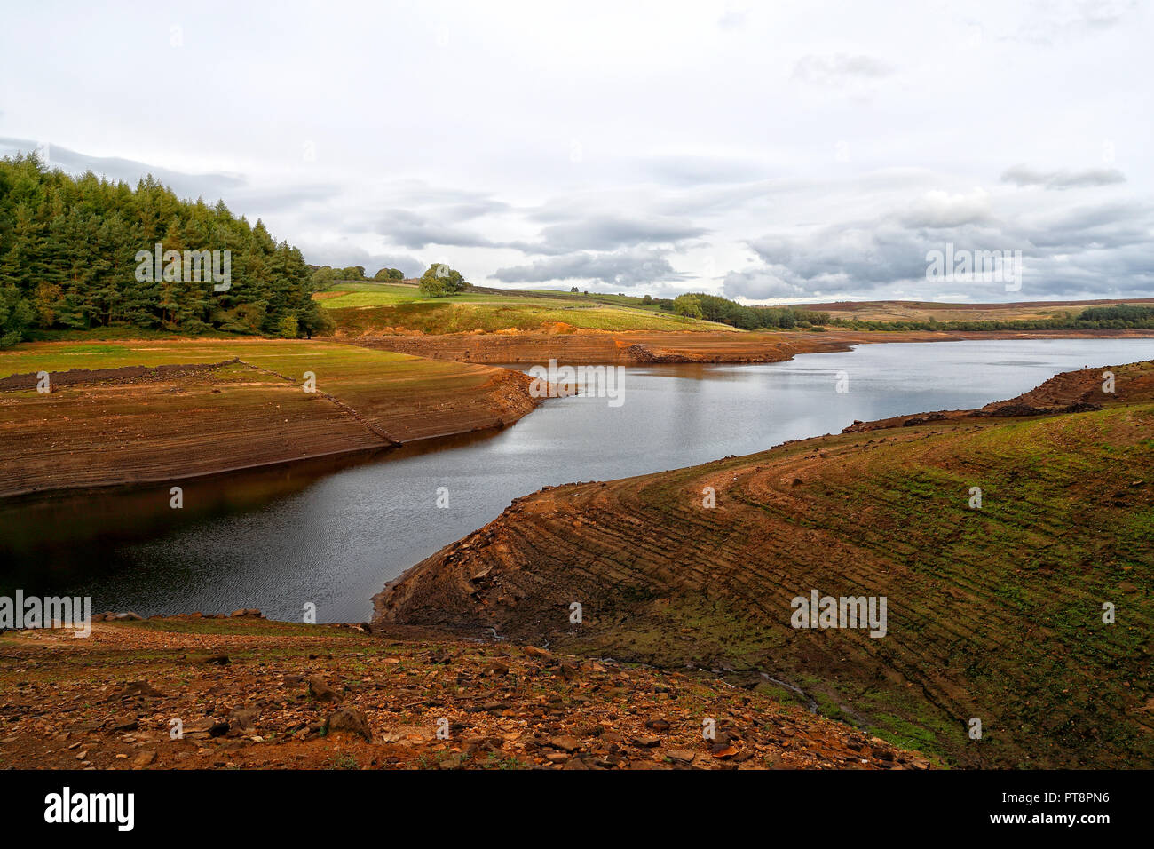Serbatoio Thruscross mostra bassi livelli di acqua durante il 2018 Foto Stock