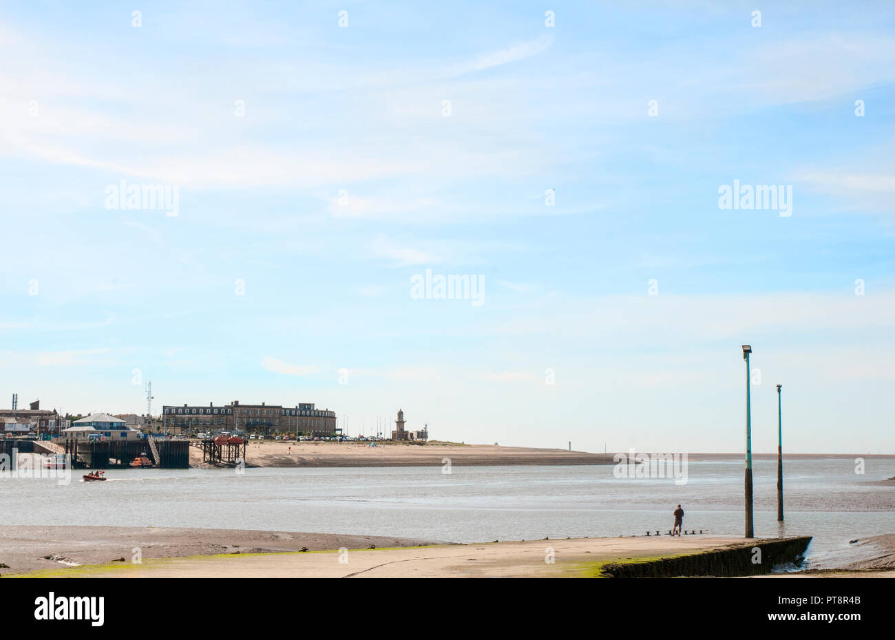 Vista di Fleetwood dal Knott fine sul mare guardando attraverso il fiume Wyre estuary Lancasjire England Regno Unito Foto Stock