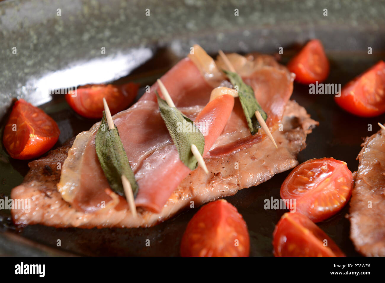 Saltimbocca alla salvia Foto Stock