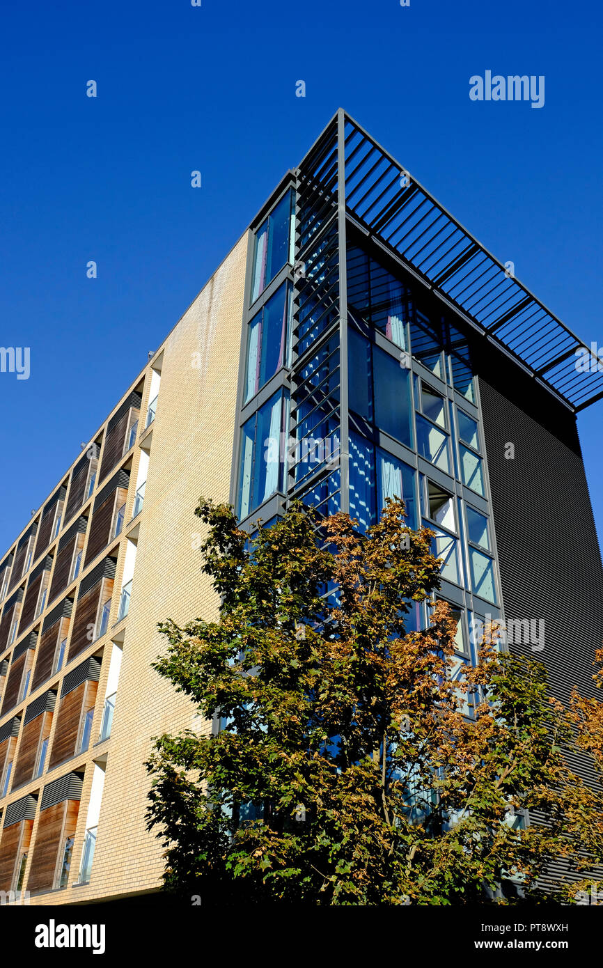Moderno edificio di appartamenti, cambridge campus biomedico, Inghilterra Foto Stock