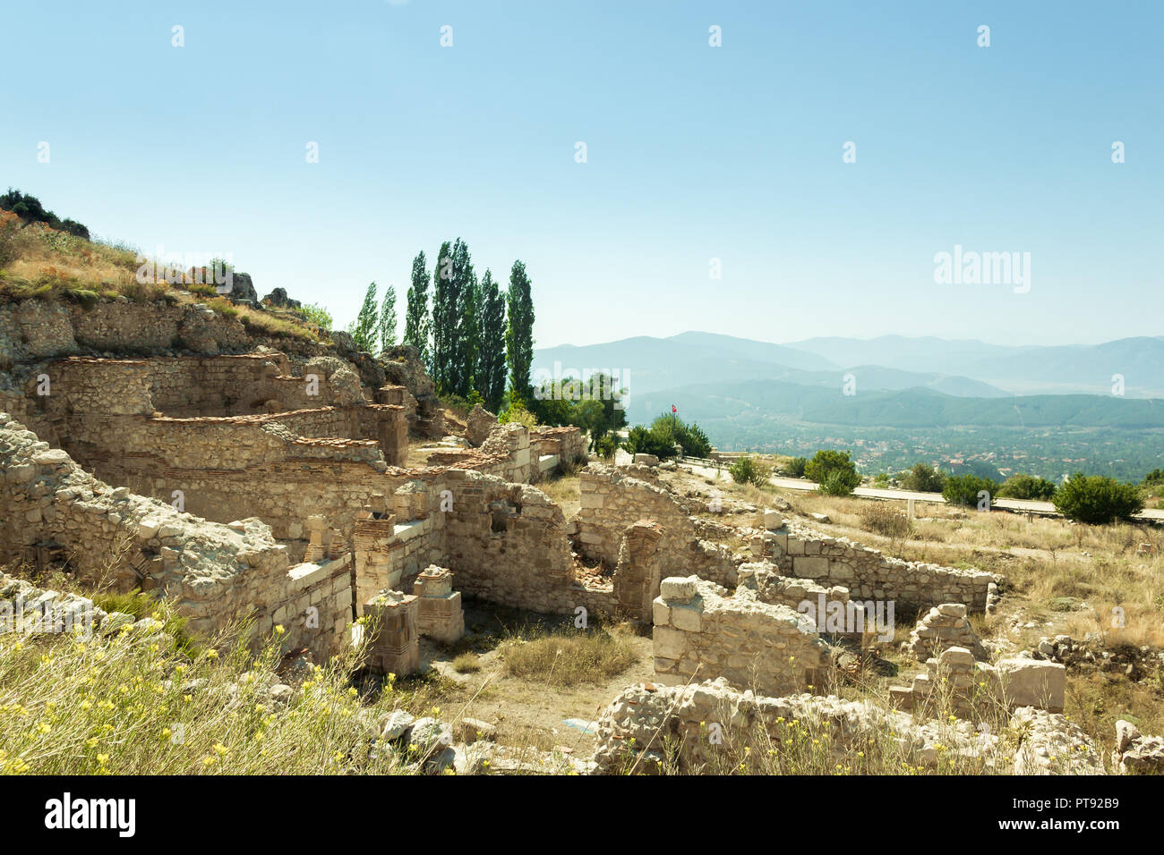Sagalassos città antico rovine storiche montagne di colonna. Foto Stock