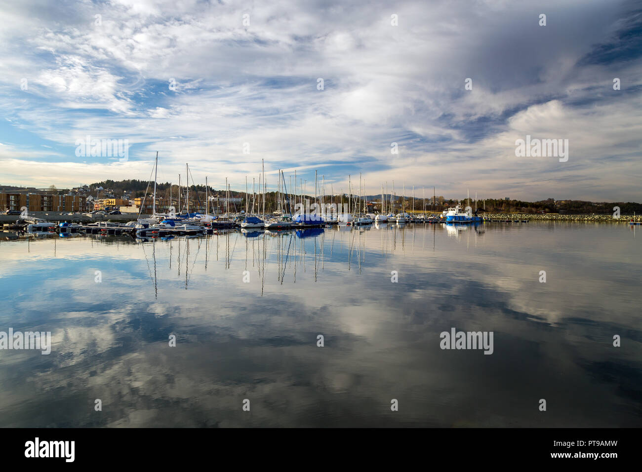 Porto di mare in Ranheimsfjaera, Trondheimsfjorden, Norvegia. Foto Stock