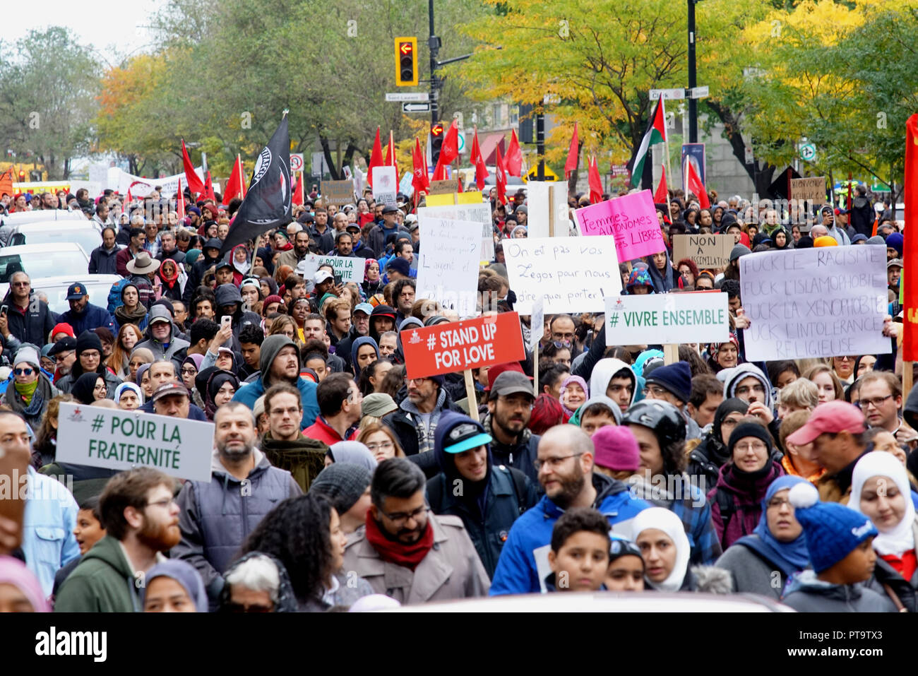 Montreal, Canada,7,Ottobre,2018.Anti-CAQ protesta contro la politica di immigrazione del neoeletto Avenir coalizione governo del Quebec.Credit:Mario Beauregard/Alamy Live News Foto Stock