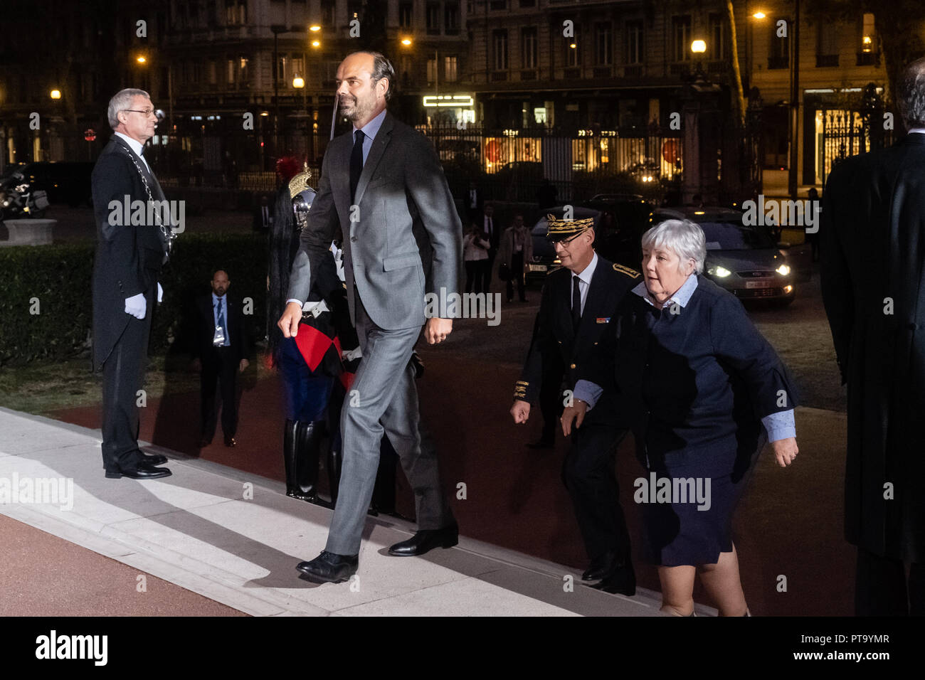 Lione, Francia. 8 Ott 2018. Arrivo Edouard Philippe il Primo Ministro e il ministro francese degli interni a Rhone Prefettura G6 Riunione a Lione, Francia Credito: FRANCK CHAPOLARD/Alamy Live News Foto Stock