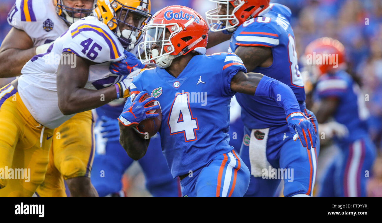 6 Ottobre - Gainesville, FL, Stati Uniti: Florida Gators running back Kadarius Toney (4) corre la sfera durante la seconda metà del NCAA Football azione contro la LSU Tigers presso la University of Florida. (Gary Lloyd McCullough/Cal Sport Media) Foto Stock