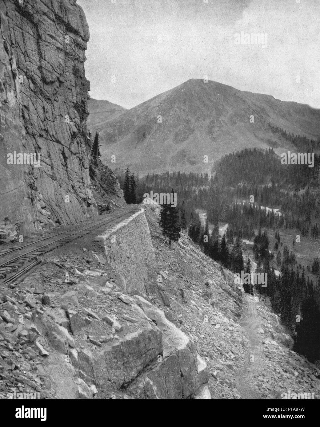 Passo alpino, Colorado, Stati Uniti d'America, c1900. Creatore: sconosciuto. Foto Stock