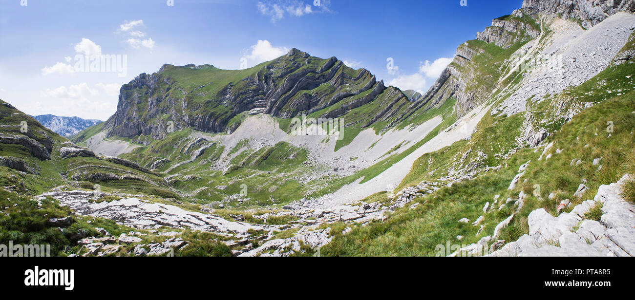 Le montagne del Durmitor è un massiccio nel nord-ovest del Montenegro, una parte delle Alpi dinariche. Bobotov Kuk, il picco più alto di esso, raggiunge un altezza di 2, Foto Stock