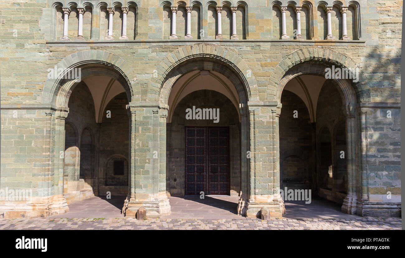 Gli archi del San Patrokli Dom a Soest, Germania Foto Stock
