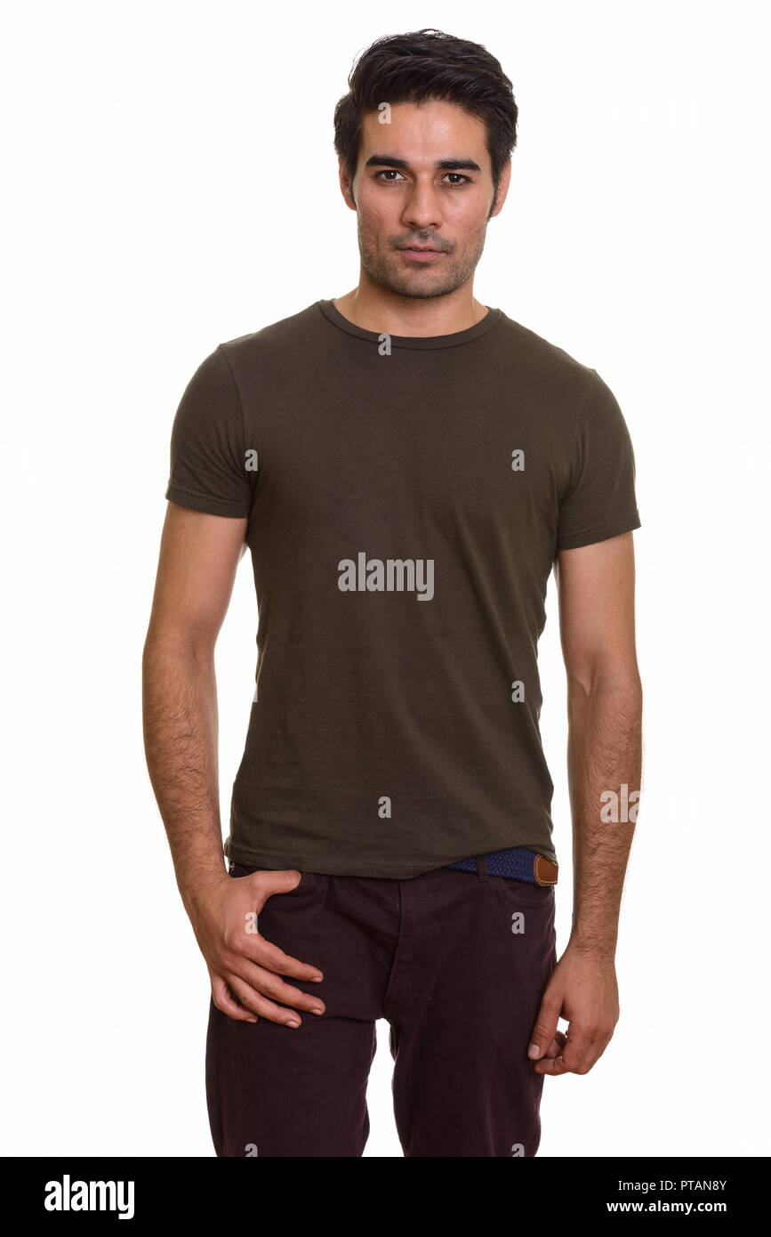 Bel giovane uomo persiano contro uno sfondo bianco Foto Stock