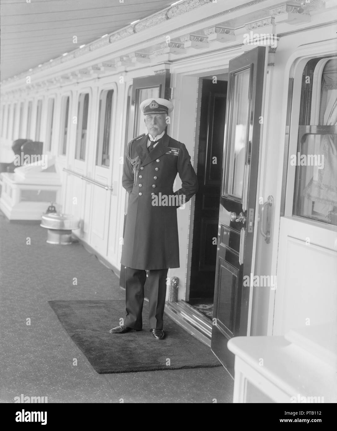 Il principe Arthur a bordo 'HMY Victoria and Albert', C1925. Creatore: Kirk & Figli di Cowes. Foto Stock