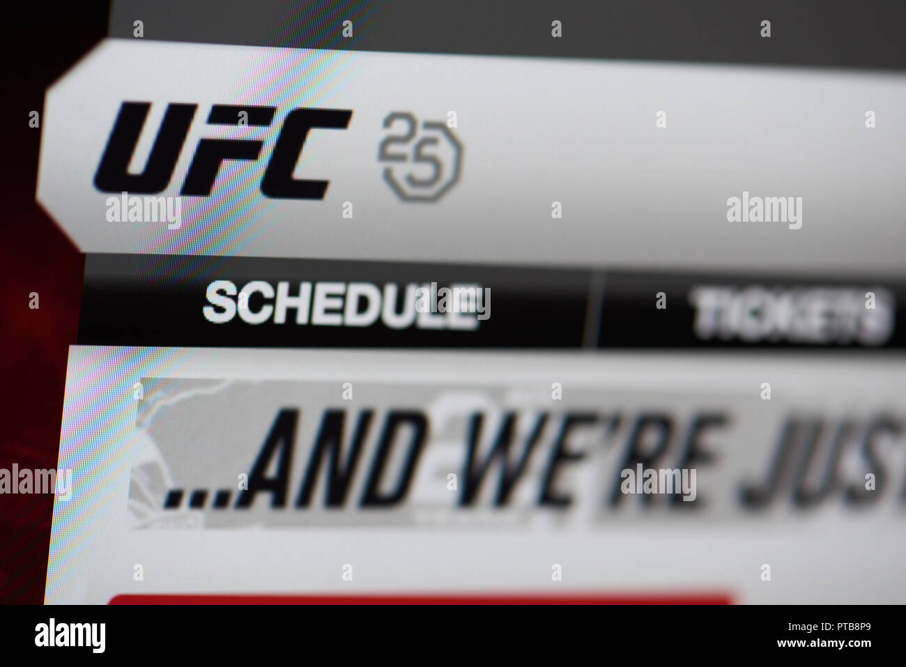 New york, Stati Uniti d'America - 8 ottobre 2018: vista macro ufficiale di UFC home page su uno schermo del notebook Vista ravvicinata Foto Stock