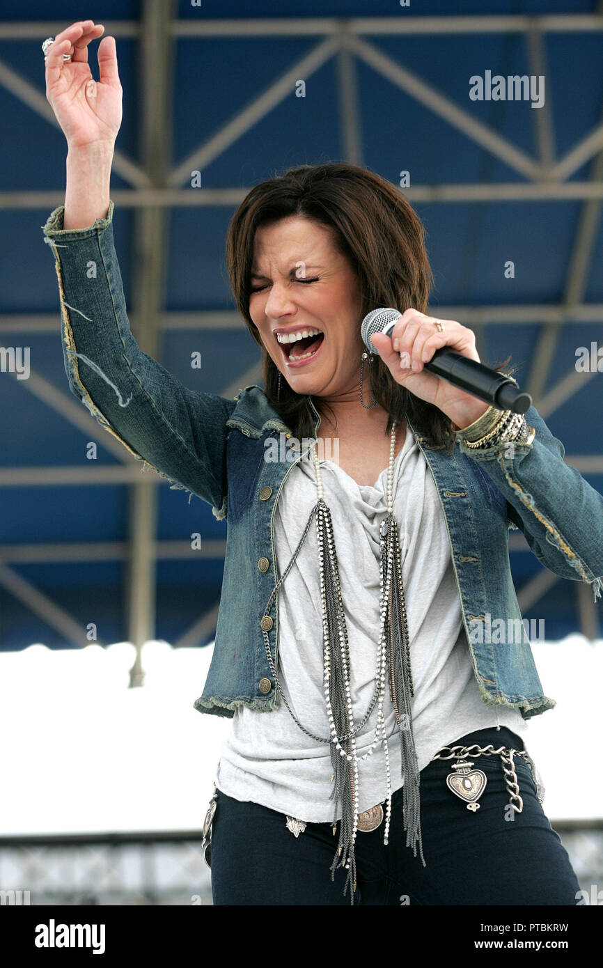 Martina McBride esegue in concerto al WKIS Chili Cookoff CB Smith Park in Davie, Florida il 30 gennaio 2011. Foto Stock