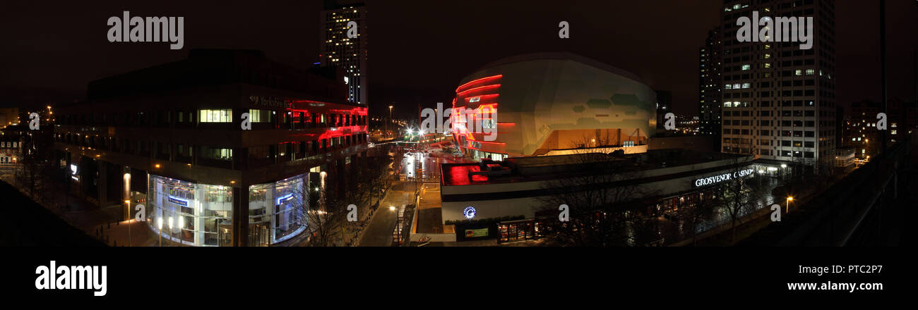 Leeds prima diretta Arena di notte Foto Stock