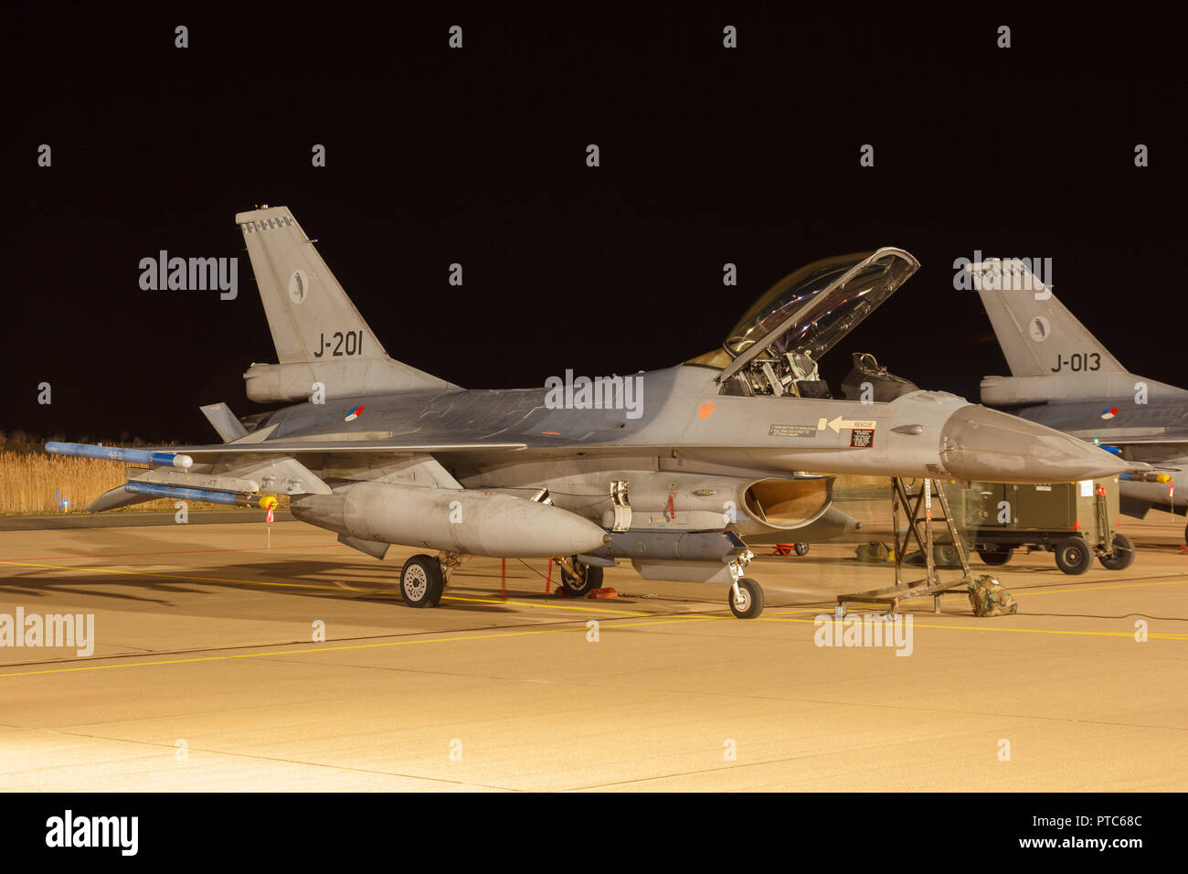 Leeuwarden 6 Feb 2018: volo notturno esercizio Foto Stock