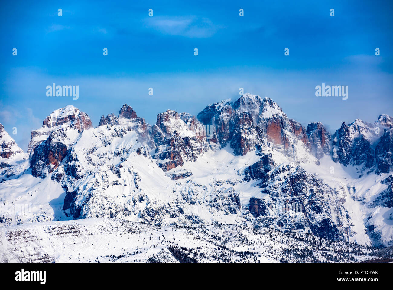 Dolomiti di Brenta visto dal Monte Bondone Foto Stock