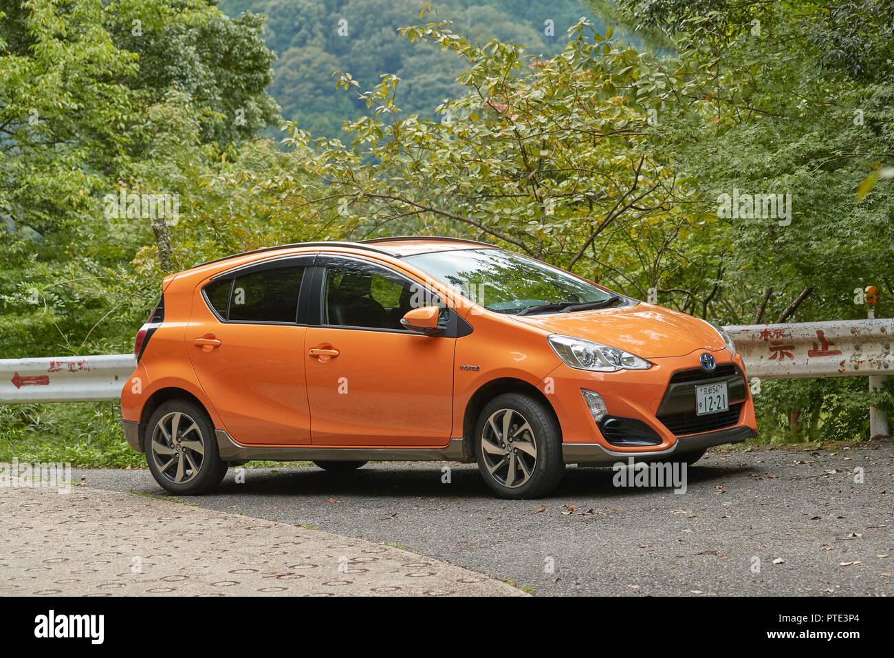 Toyota Aqua automobile ibrida Foto Stock