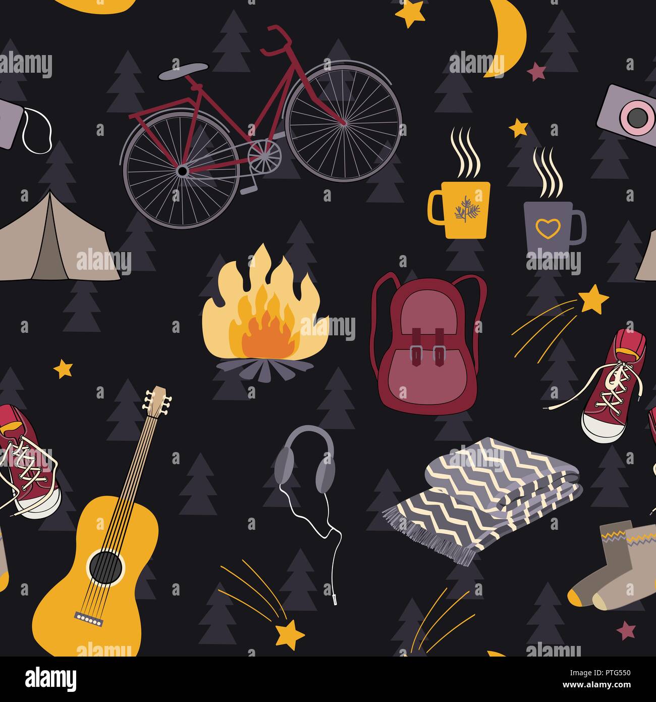 Camping seamless pattern con i simboli del turismo: zainetto, falò, bike, sneakers, chitarra e tenda. Foresta sfondo floreale. Illustrazione Vettoriale Illustrazione Vettoriale