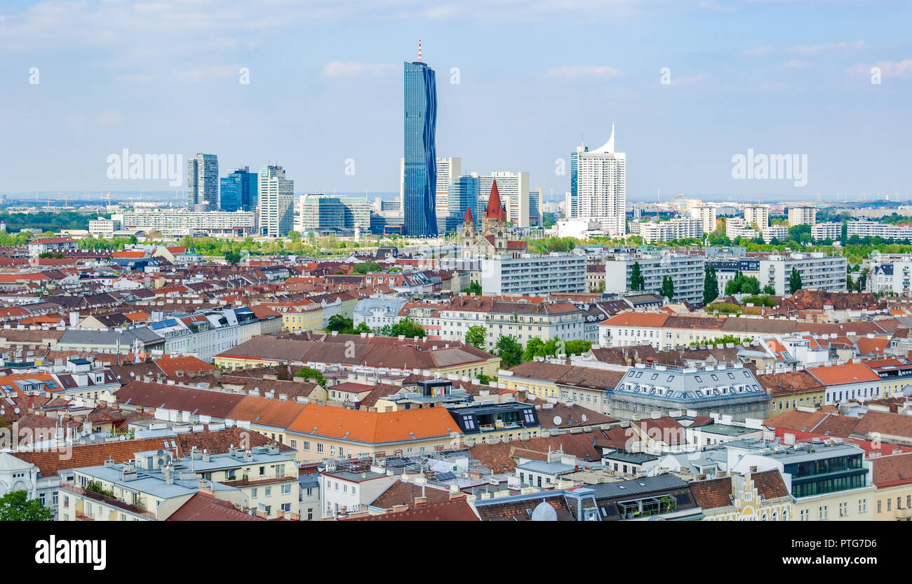 Vista delle Nazioni Unite edifici dalla ruota panoramica nel parco del Prater di Vienna in Austria Foto Stock