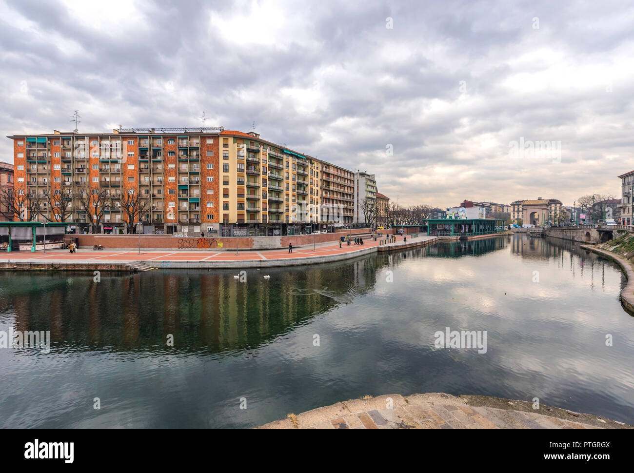 Naviglio grande area in dicembre. Milano, Italia Foto Stock