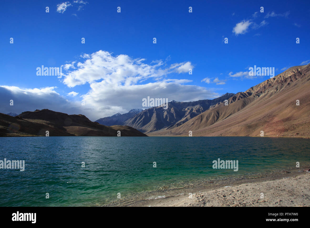 Chandratal, una alta altitudine lago in Himachal Pradesh, India Foto Stock