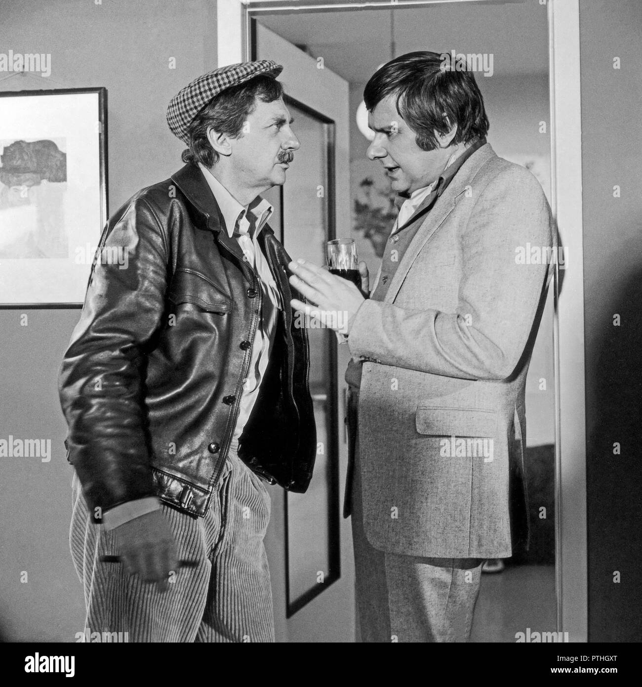 Leute wie Du und ich, Fernsehserie, Deutschland 1980 - 1985, Darsteller: Harald Juhnke, Gerd Baltus Foto Stock