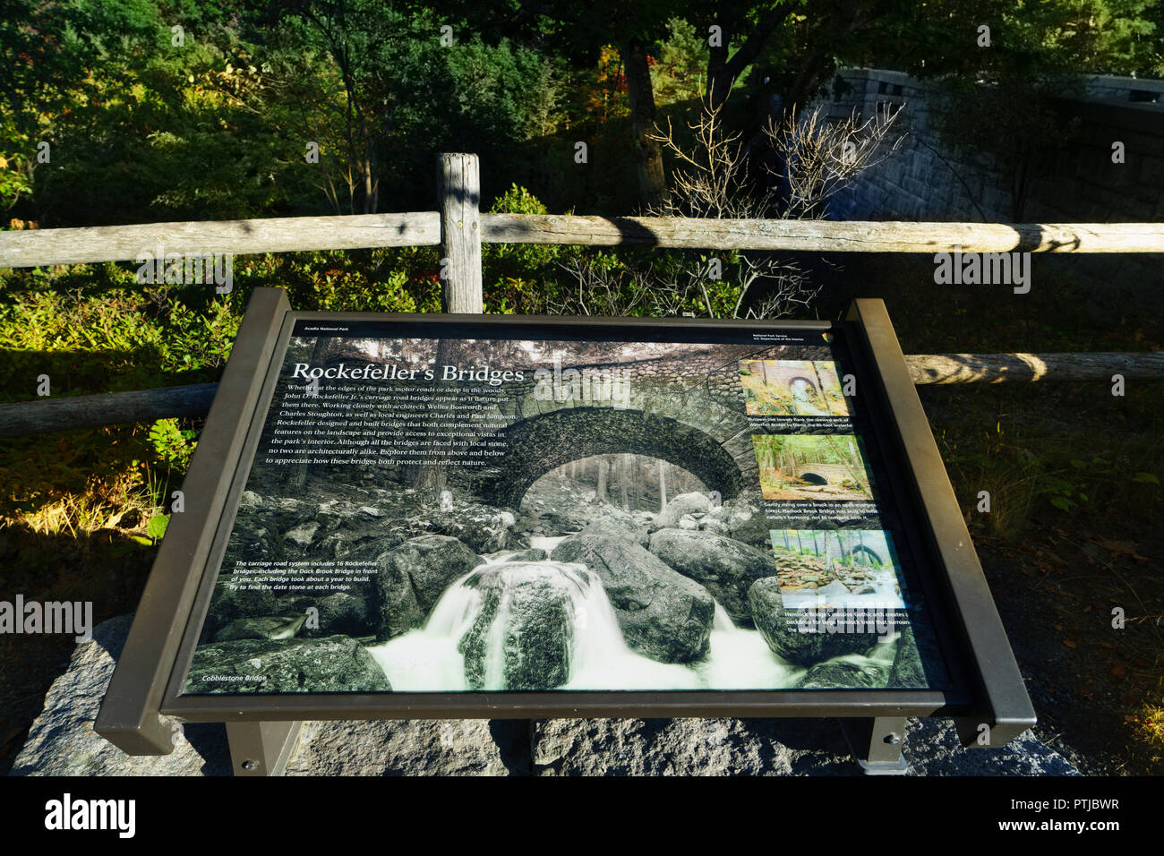 Scheda di informazioni circa il Rockefeller ponti nel Parco Nazionale di Acadia, Maine, Stati Uniti d'America. Foto Stock