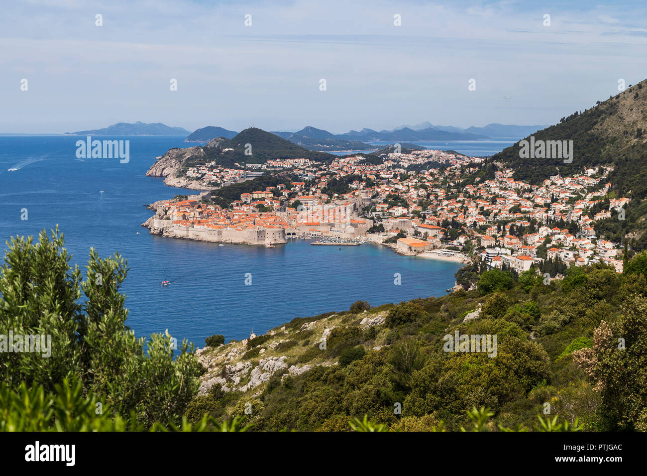 Dubrovnik ai piedi del monte Srd in Croazia. Foto Stock