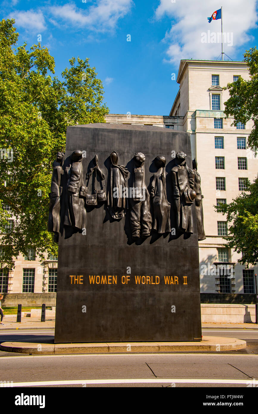 Le donne di guerra mondiale 2 monumento. Londra Foto Stock