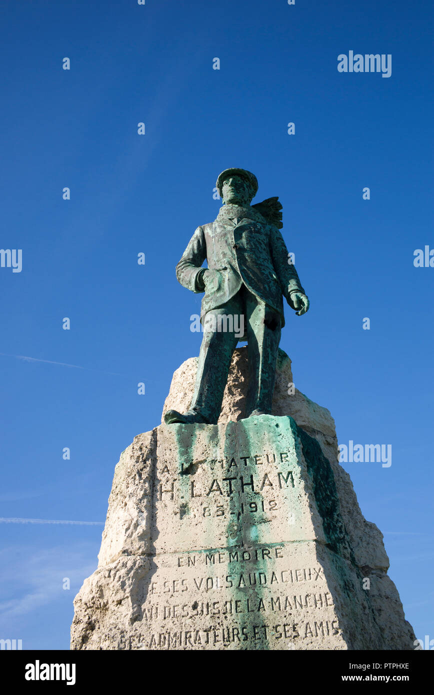 Hubert Latham Memorial, Cap Blanc Nez, Pas de Calais, Francia. Ott 2018 Arthur Charles Hubert Latham (10 gennaio 1883- 25 giugno 1912) era un aviati francese Foto Stock