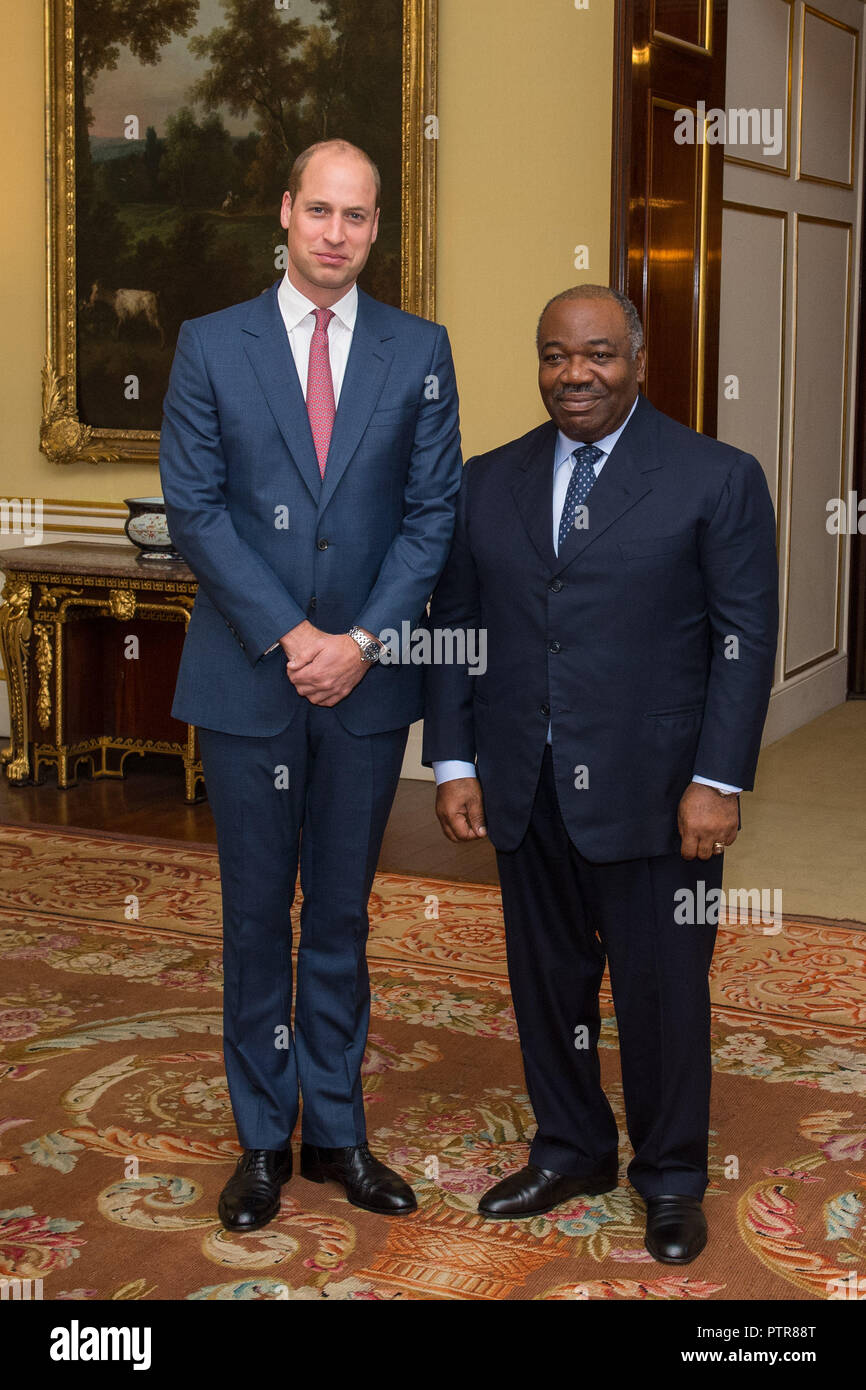 Il Duca di Cambridge incontra il presidente del Gabon Ali Bongo Ondimba per un incontro bilaterale a Buckingham Palace di Londra. Foto Stock