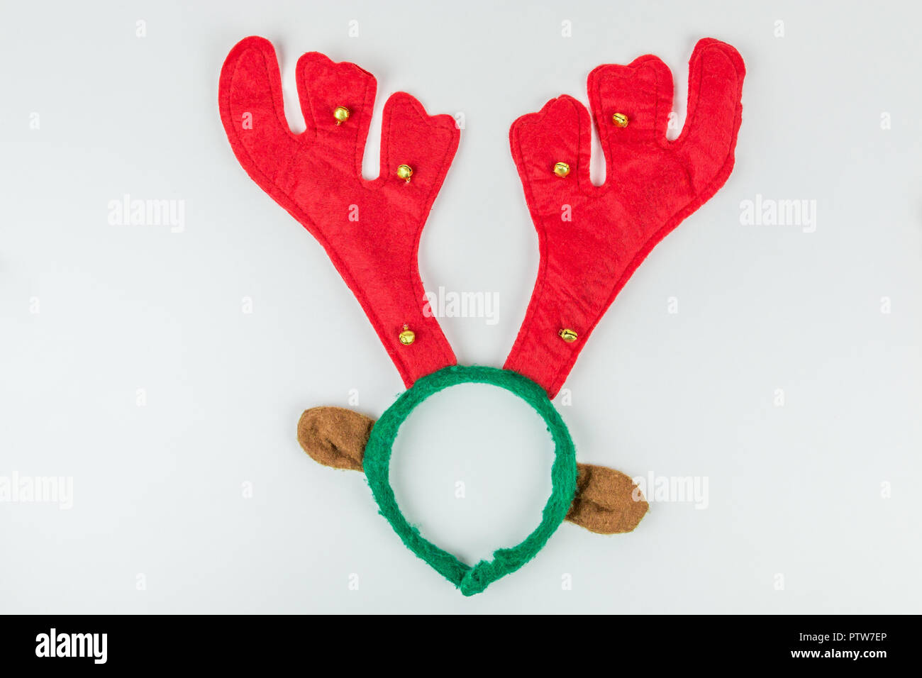 Natale renne palchi con archetto isolati su sfondo bianco, close up Foto Stock
