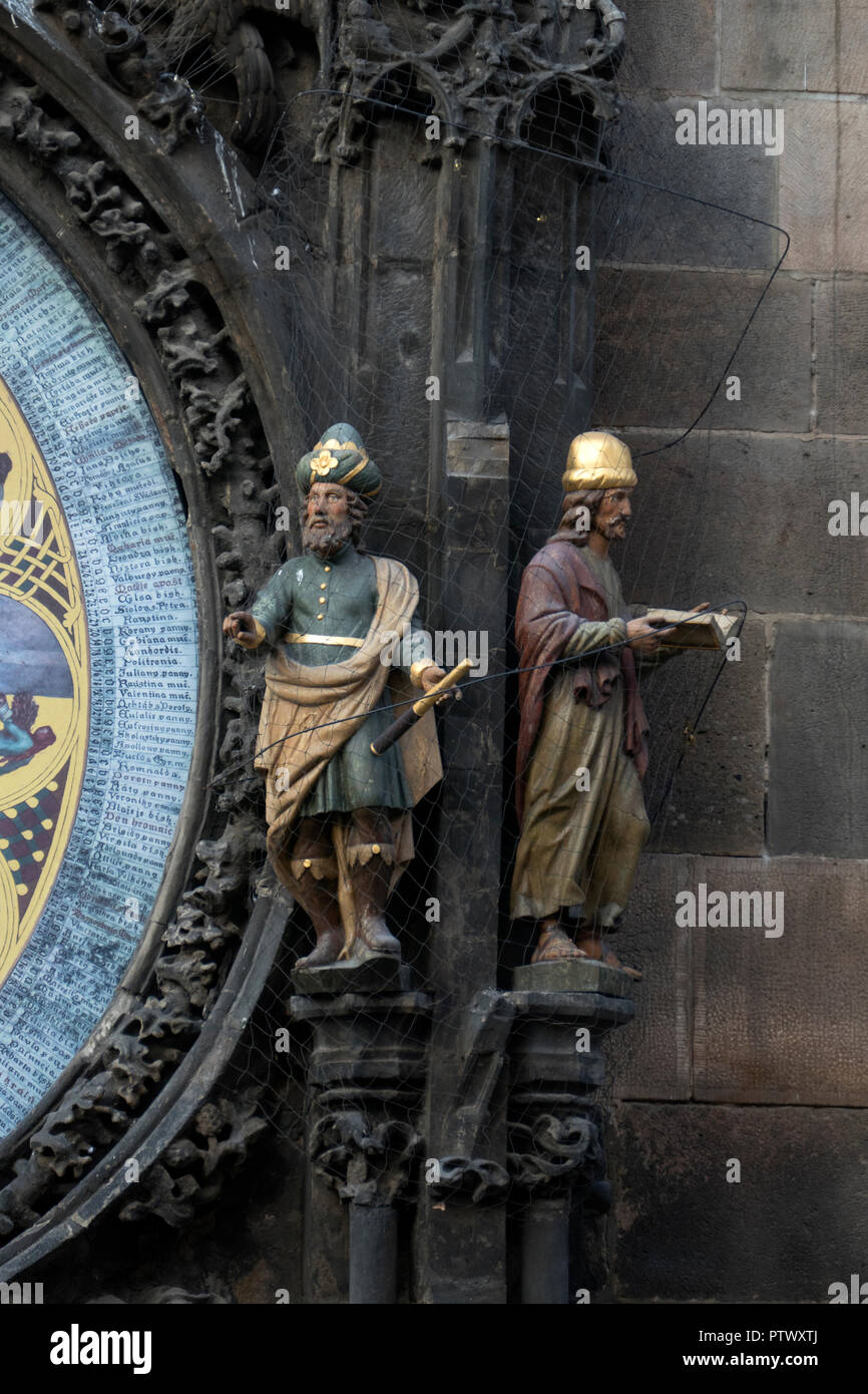 Splendido borgo medievale orologio astronomico o Praha Orloj in Praga / Praha Repubblica Ceca. Foto Stock