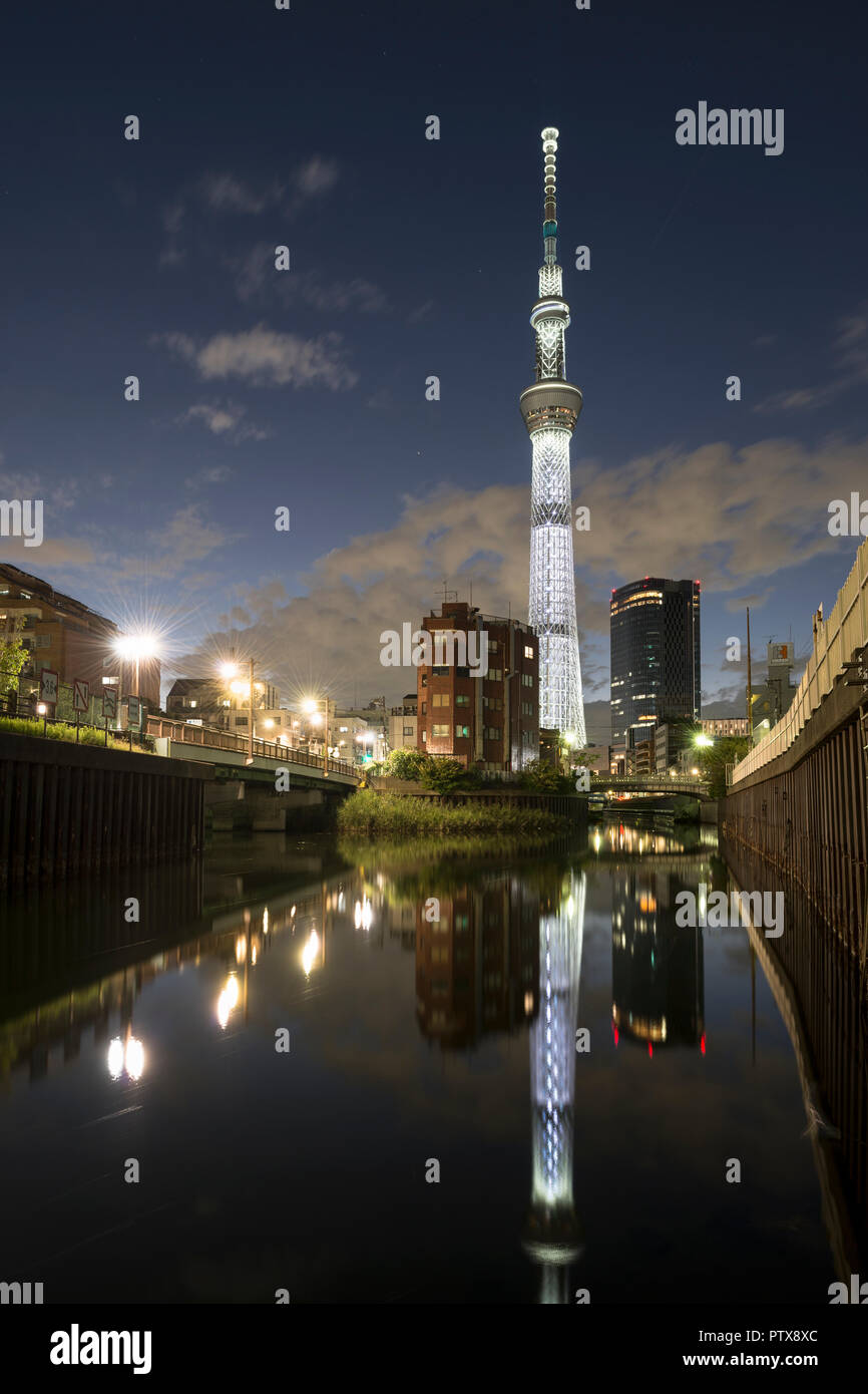 Tokyo Skytree di notte, Tokyo Giappone Foto Stock