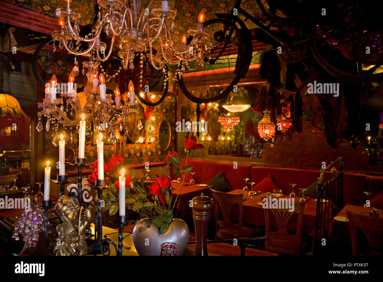 Il vecchio bizzarro ristorante interno Foto Stock