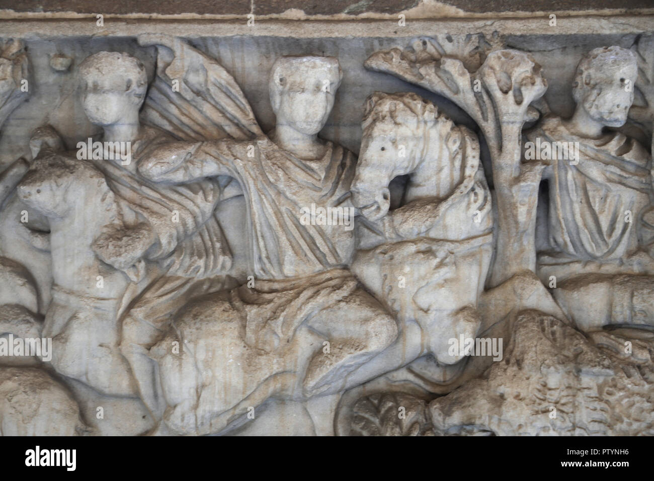 L'Italia. Pisa. Il Camposanto. Sarcofago romano. Scene di hunding. Pannello anteriore. La caccia all'imperatore. Il marmo. 310-320 CE. Foto Stock