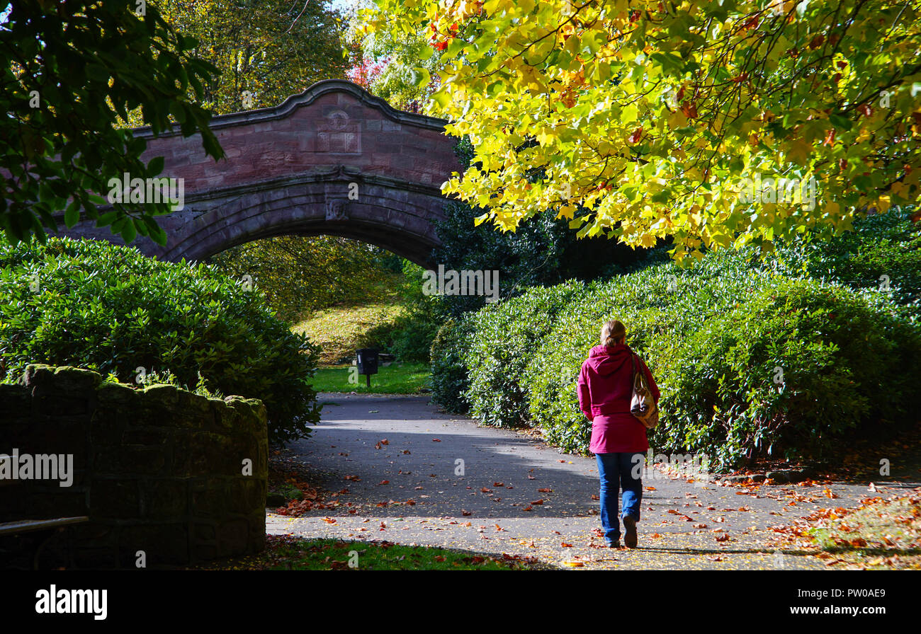Il Dell, a Port Sunlight Village, nel Wirral. Immagine scattata nell'ottobre 2016. Foto Stock