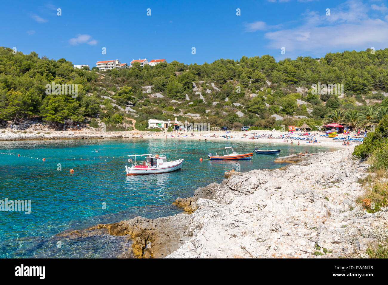 Pokonji Dol spiaggia vicino la citta di Hvar, Hvar, Croazia, Europa Foto Stock