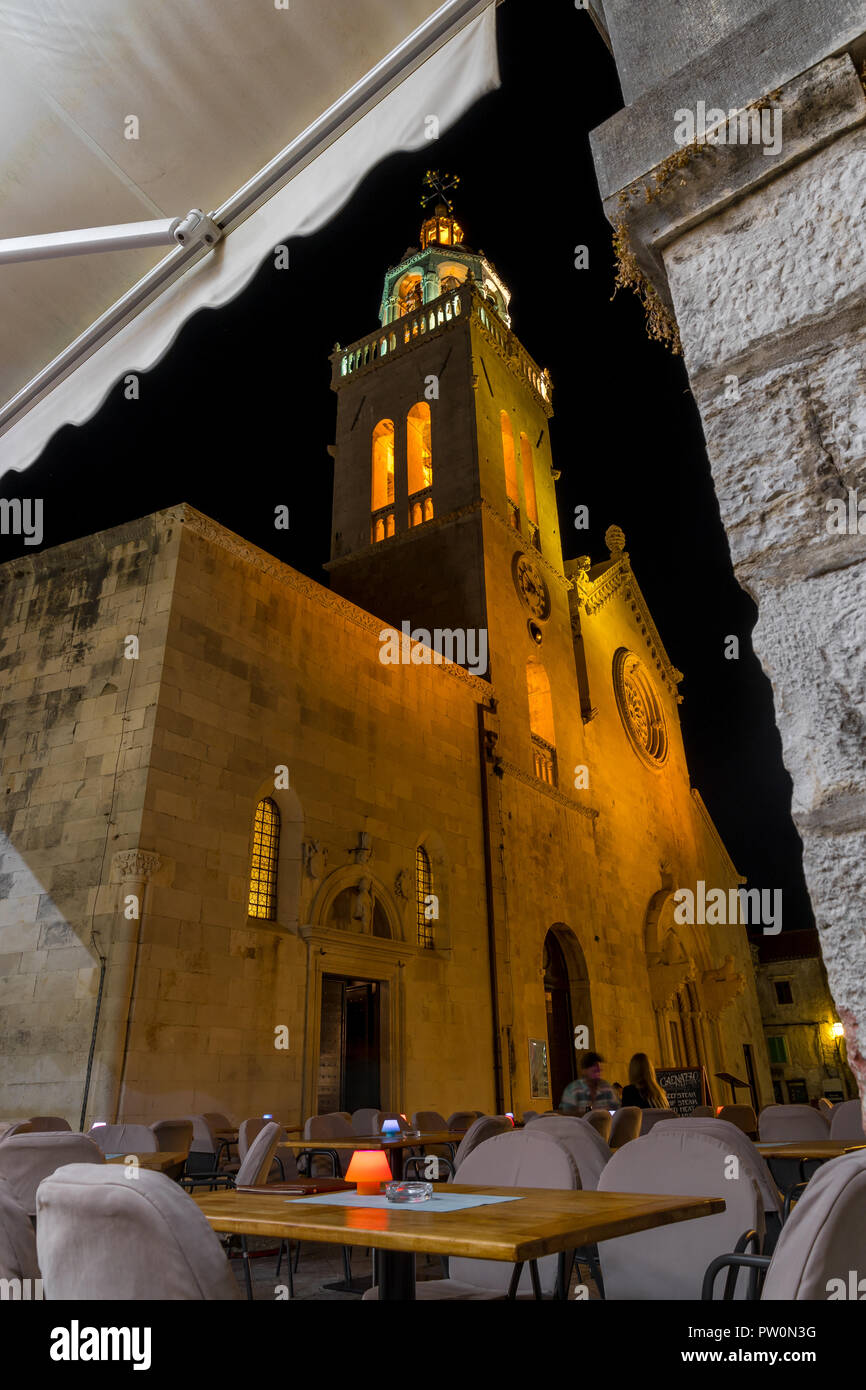 Night Shot di San Marco cattedrale nel centro storico della città di Curzola, Korčula, Croazia, Europa Foto Stock