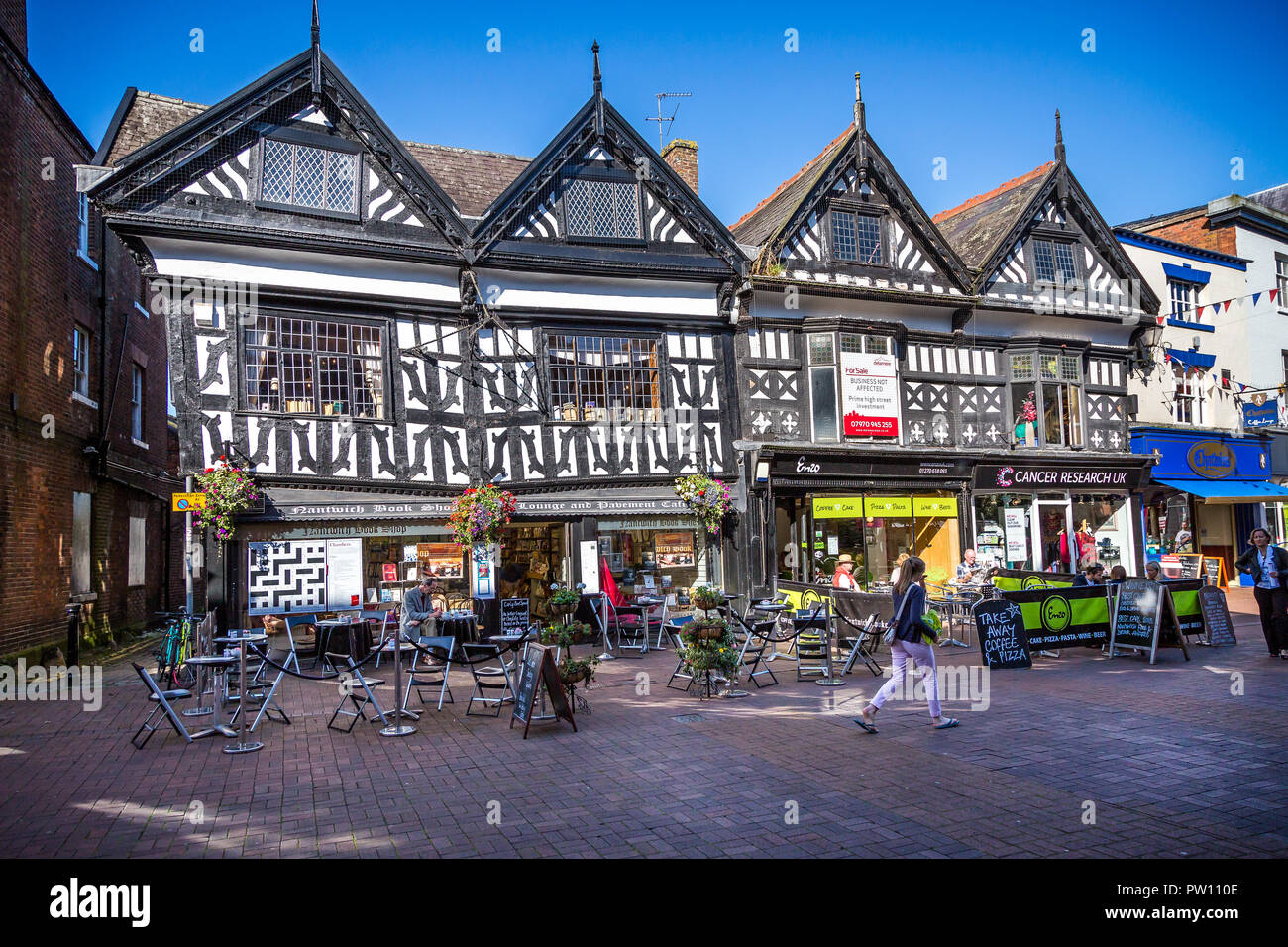 Graticcio Elizabethan edifici in High Street, Nantwich, Cheshire, Regno Unito adottate il 1 settembre 2014 Foto Stock