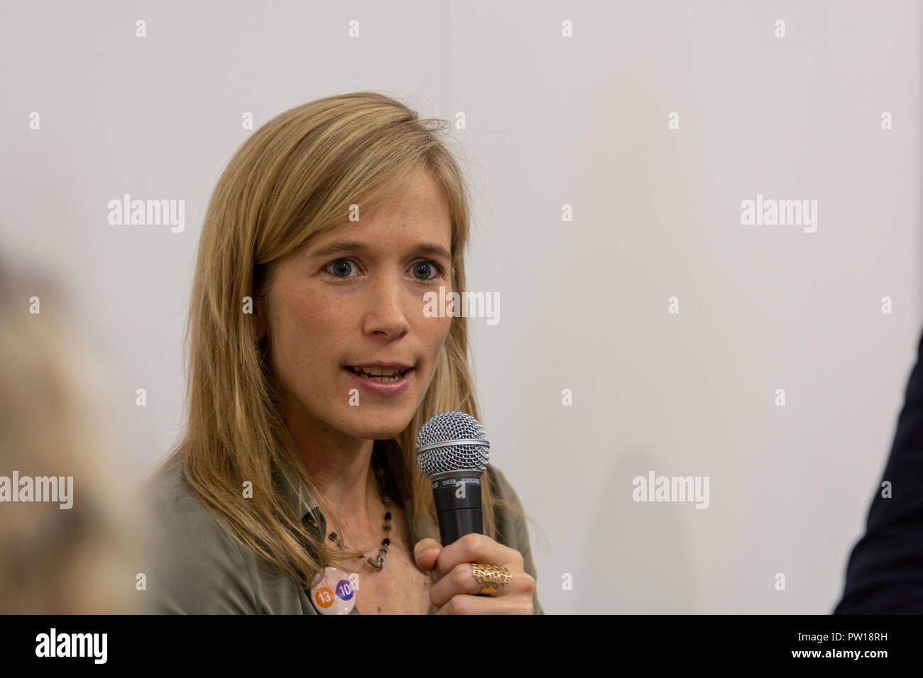 Francoforte, Germania - 11 Ottobre 2018: Hannah Düngen al settantesimo Frankfurt Book Fair / Buchmesse Frankfurt Credito: Markus Wissmann/Alamy Live News Foto Stock