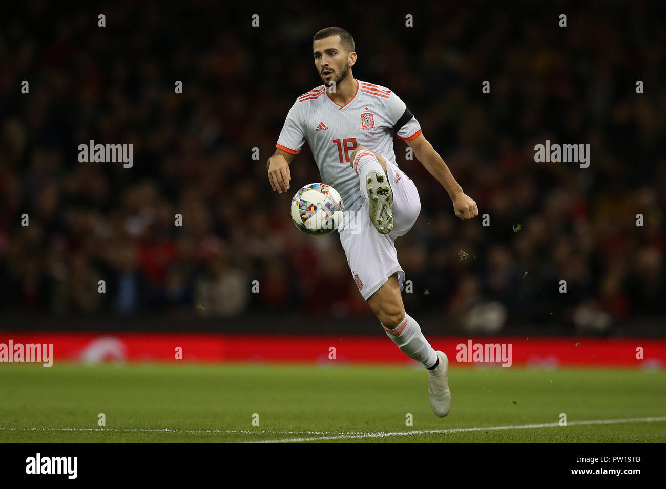 Cardiff, Regno Unito. 11 ott 2018. Jose Gaya della Spagna in azione.il calcio amichevoli internazionali corrispondono, Galles v Spagna presso il Principato Stadium di Cardiff , Galles del Sud giovedì 11 ottobre 2018. foto da Andrew Orchard/Alamy Live News Foto Stock