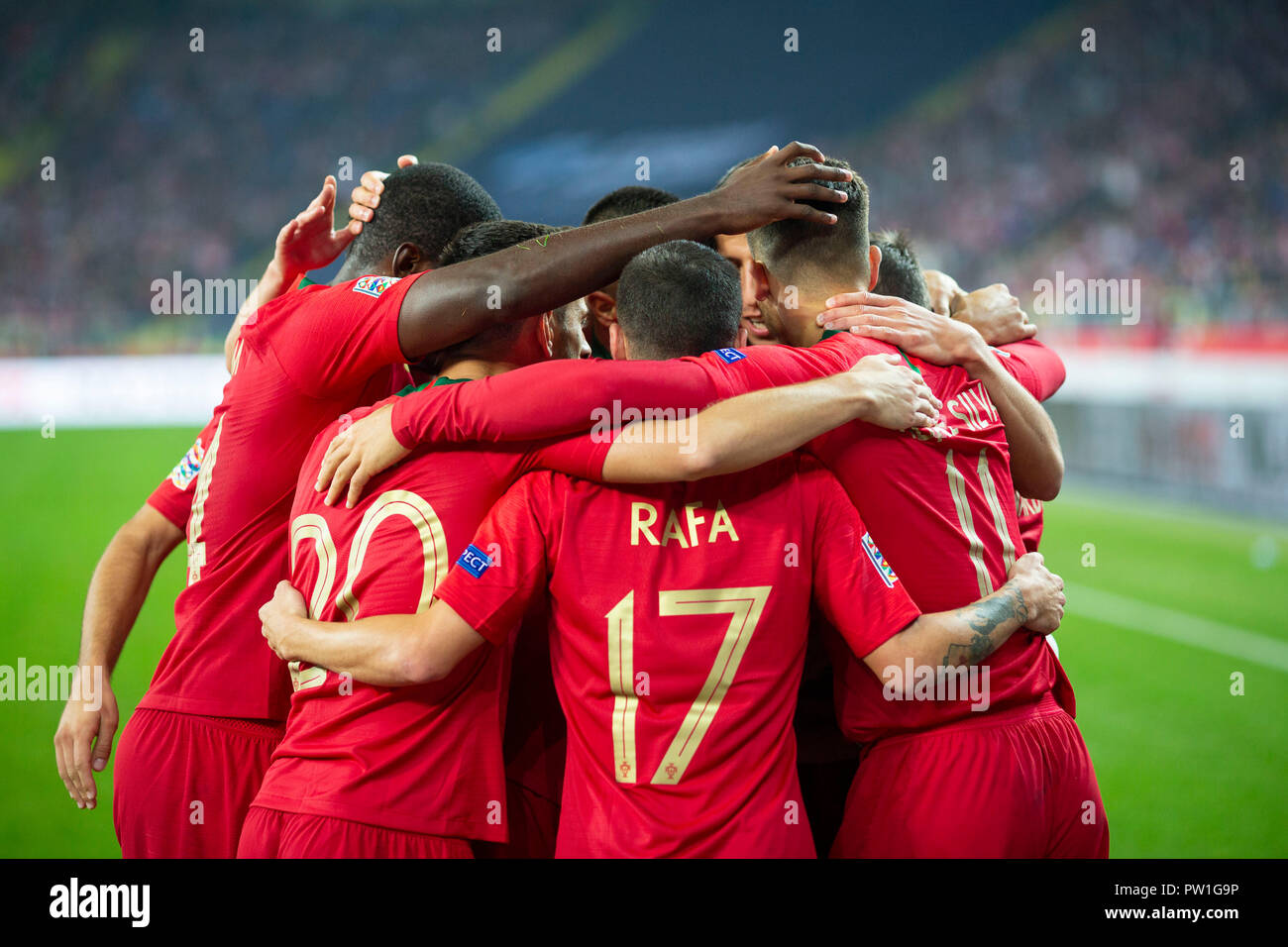 Il Portogallo squadra celebra il terzo obiettivo punteggio ottenuto da Bernardo Silva durante il confronto tra la Polonia e il Portogallo per la UEFA lega delle nazioni, a Slaski Stadium, in Chorzów, Polonia. Punteggio finale: 2-3 Polonia Portogallo Foto Stock
