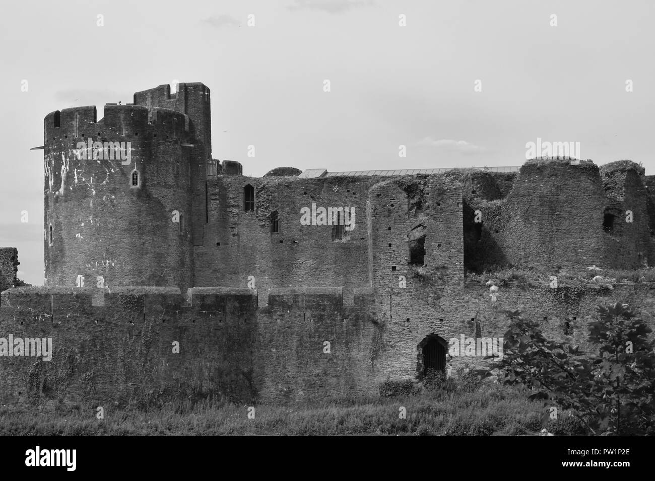 Medievale Castello Caephilly Foto Stock