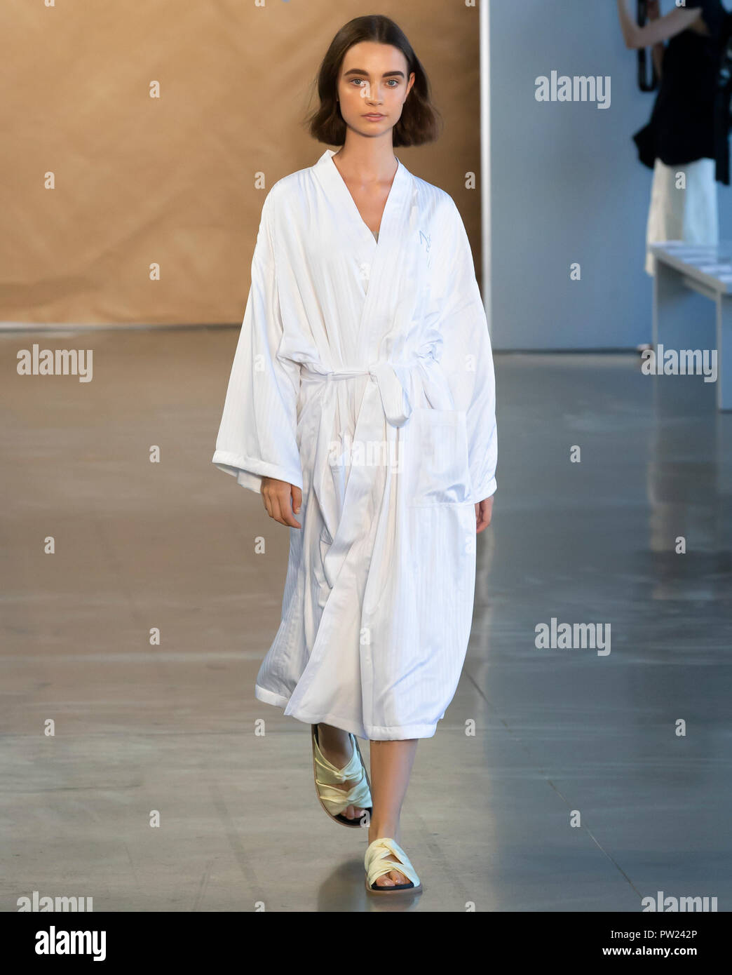 NEW YORK, NY - 06 Settembre 2018: Luiza Scandelari passeggiate la pista durante le prove per il Mezzogiorno da Noor Primavera Estate 2019 fashion show durante il nuovo Foto Stock