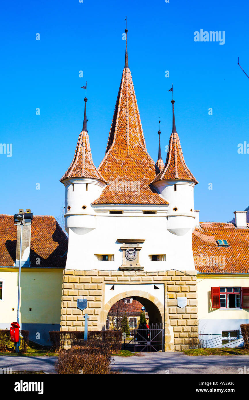 Brasov, Romania - 24 Marzo 2015: Yekaterina's Gate, Catherine's Gate, Poarta Ecaterinei nel centro di Brasov Foto Stock